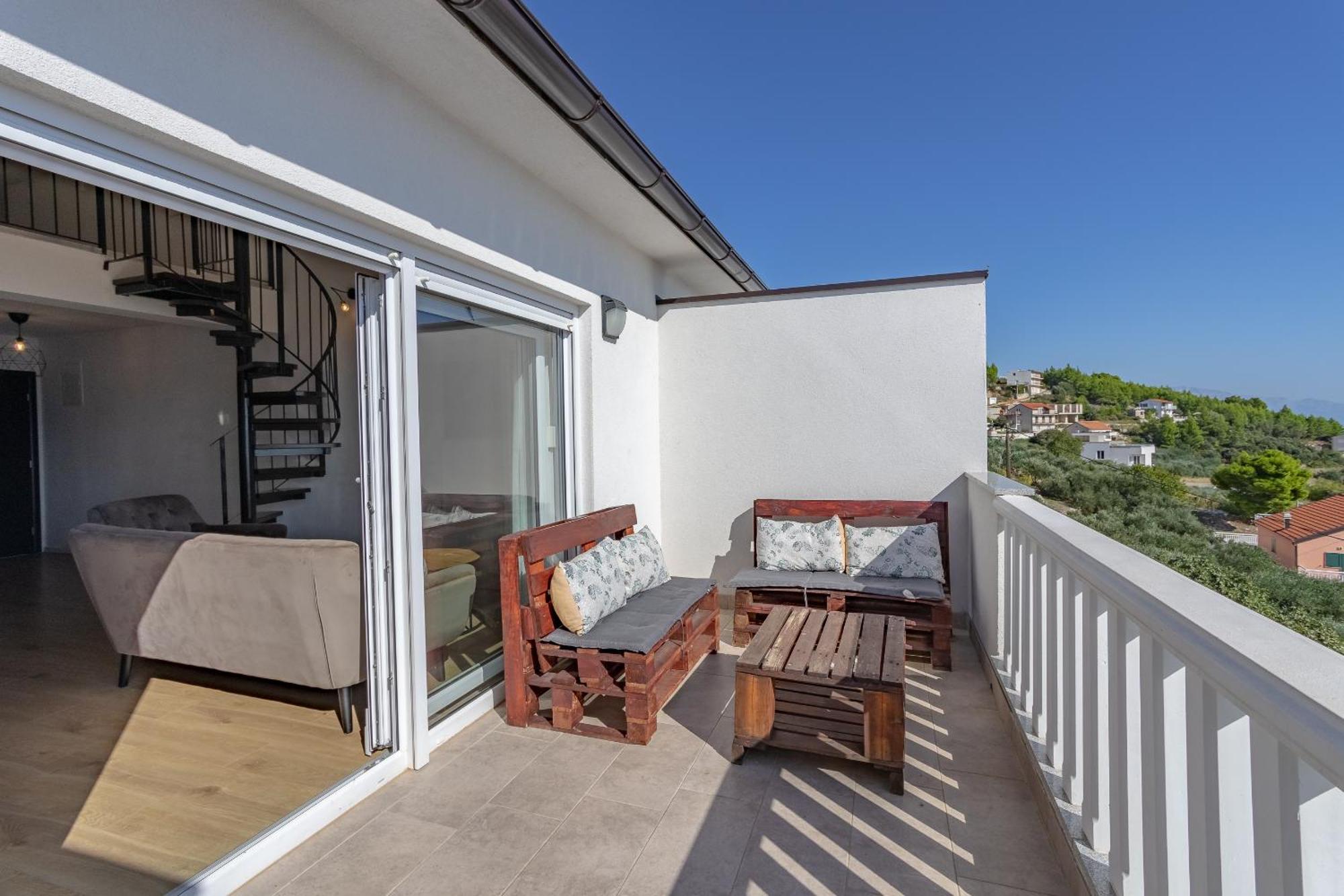 Apartman Rojo Apartment Omis Bagian luar foto