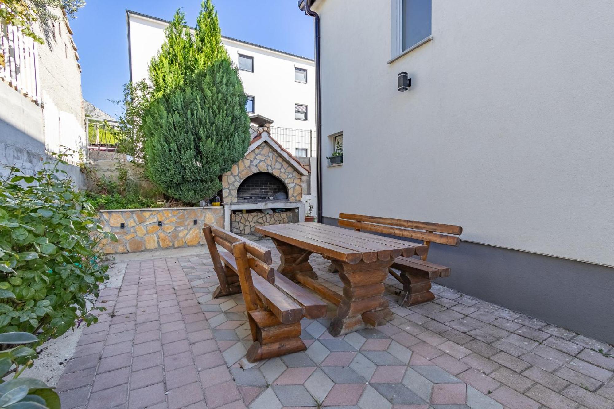 Apartman Rojo Apartment Omis Bagian luar foto
